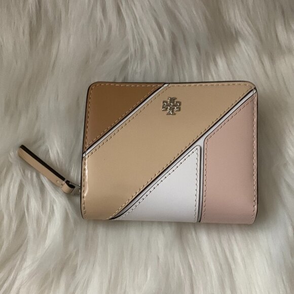 TORY BURCH Emerson Color Block Mini Wallet in Shortbread/Optic White - Picture 2 of 4